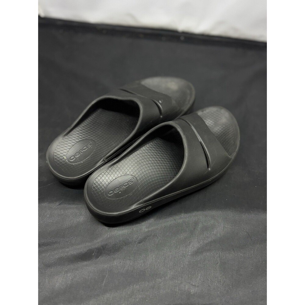 Oofos OOahh Slides Womens Size 8 Black Beach Outdoor Walking Recovery Sandals
